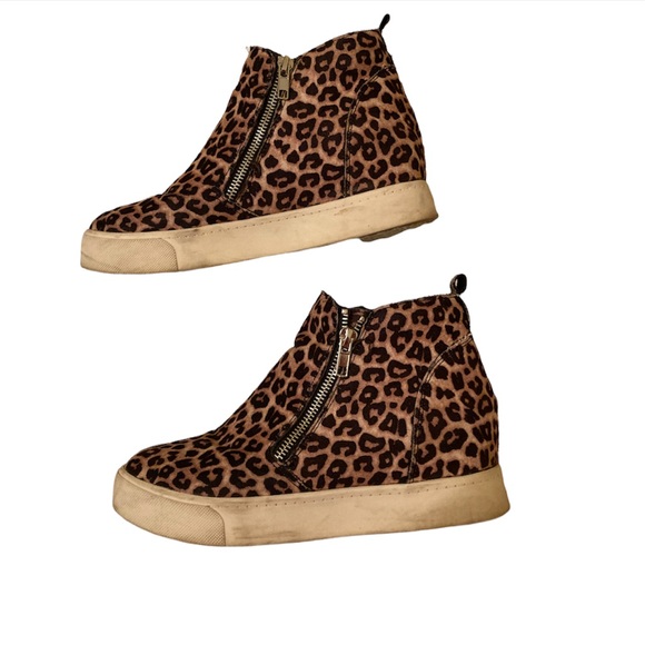 Soda Shoes - Womens Soda animal print shoes